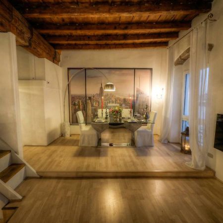 ヴェローナCasa Archi - Vista Sul Fiumeアパートメント エクステリア 写真